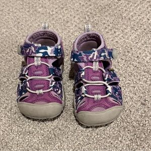 Kids Keen sandals